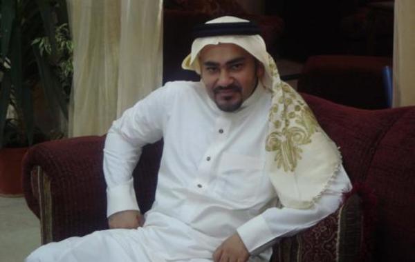 الفنان السعودي أيمن بخش في ذمة الله بعد اصابته بحالة تسمُم بُتِرَت ساقه على أثرها