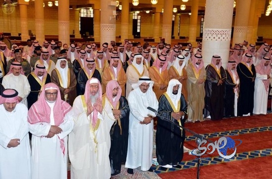 وفاة الأمير سعد بن ثنيان .. وأمير الرياض يؤدي صلاة الميت عليه بجامع الإمام تركي
