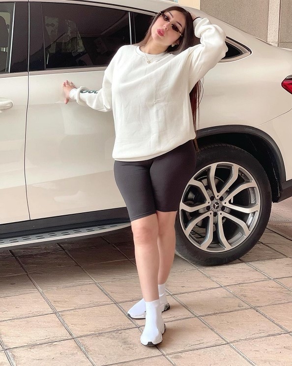 بالصور: دنيا بطمة تتعرض للهجوم بعد ظهورها بإطلالة مثيرة 167941169 782461789063040 8720528913070738901 n