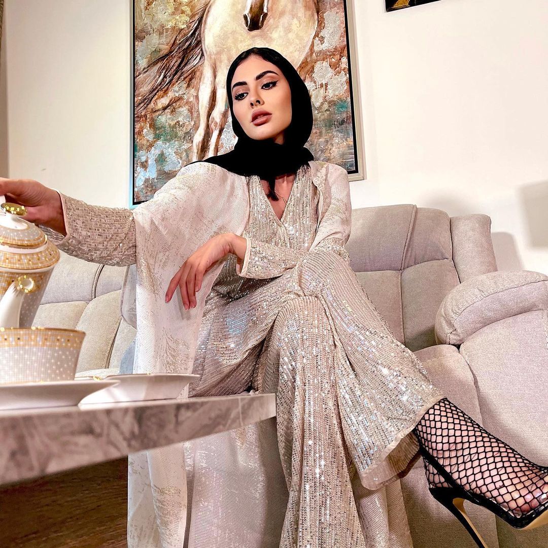 بالصور: مريم حسين تثير الإعجاب بظهورها بالحجاب 177019762 280766210427118 2475322687529061819 n1