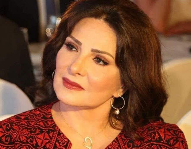 الفنانة الأردنية عبير عيسى تدخل العناية المركزة