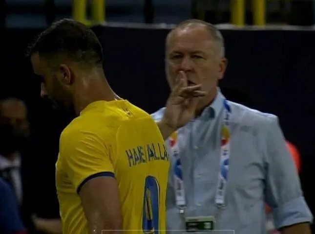 النصر يُعاقب حمدالله بسبب المدرب الجديد