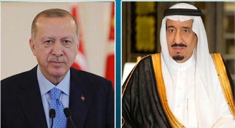 خادم الحرمين يتلقى اتصالاً هاتفياً من رئيس تركيا