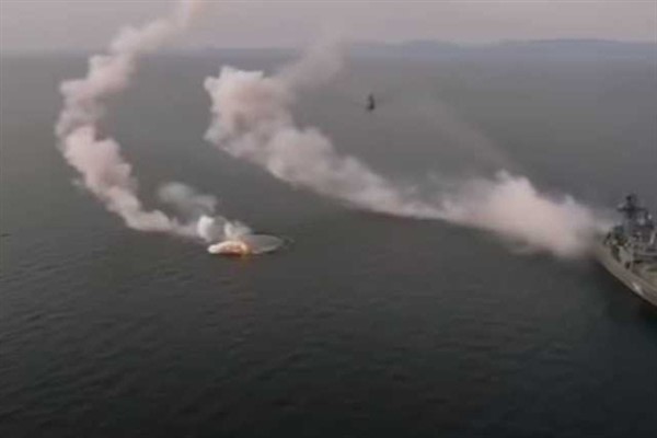 شاهد محاولة فاشلة لإطلاق صاروخ من على متن سفينة روسية
