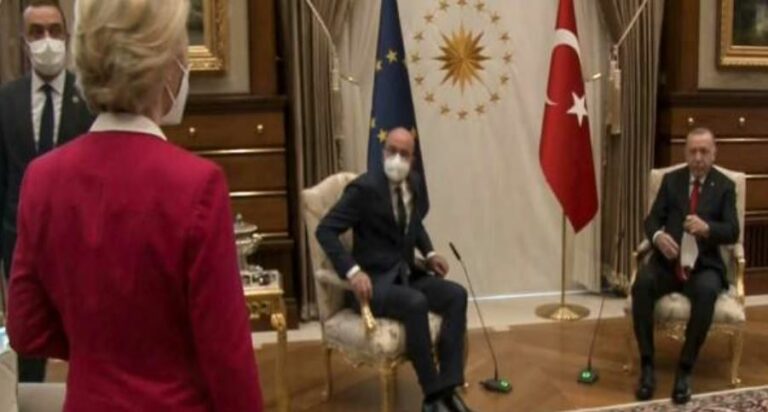 رئيس المجلس الأوروبي يخرج عن صمته ويعلق على واقعة الكرسي بتركيا: لا أنام منذ وقتها