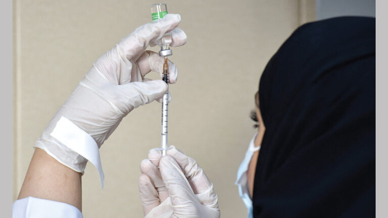 الصحة: تسجيل 10 وفيات و878 إصابة جديدة بفيروس كورونا وشفاء 578 حالة