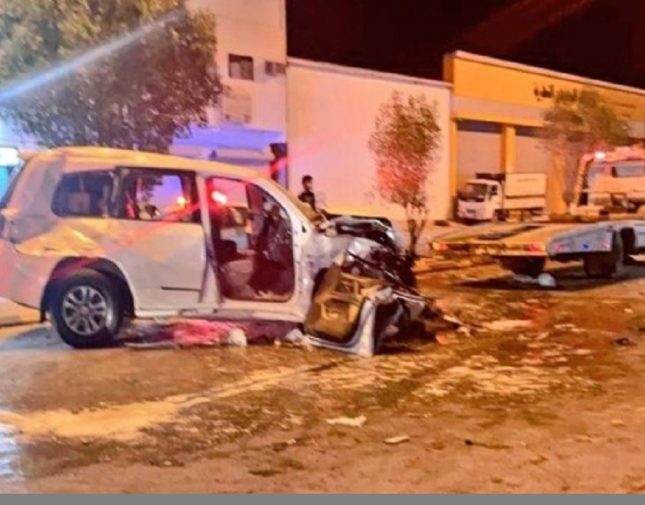 صور.. وفاة وإصابة 8 أشخاص إثر حادث مروع في حفر الباطن صور.. وفاة وإصابة 8 أشخاص إثر حادث مروع في حفر الباطن