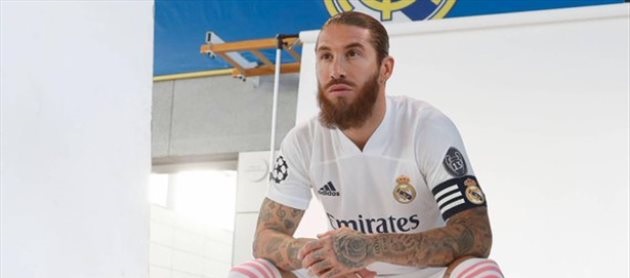 راموس يتلقى عرضًا “مجنونًا” للعب في دوري روشن السعودي