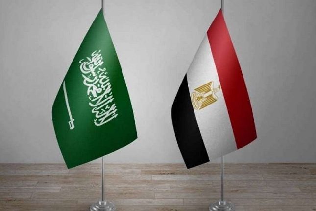 مسؤول بسفارة مصر في الرياض يزف خبرًا سارًا بشأن العمالة المصرية الراغبة في السفر إلى السعودية