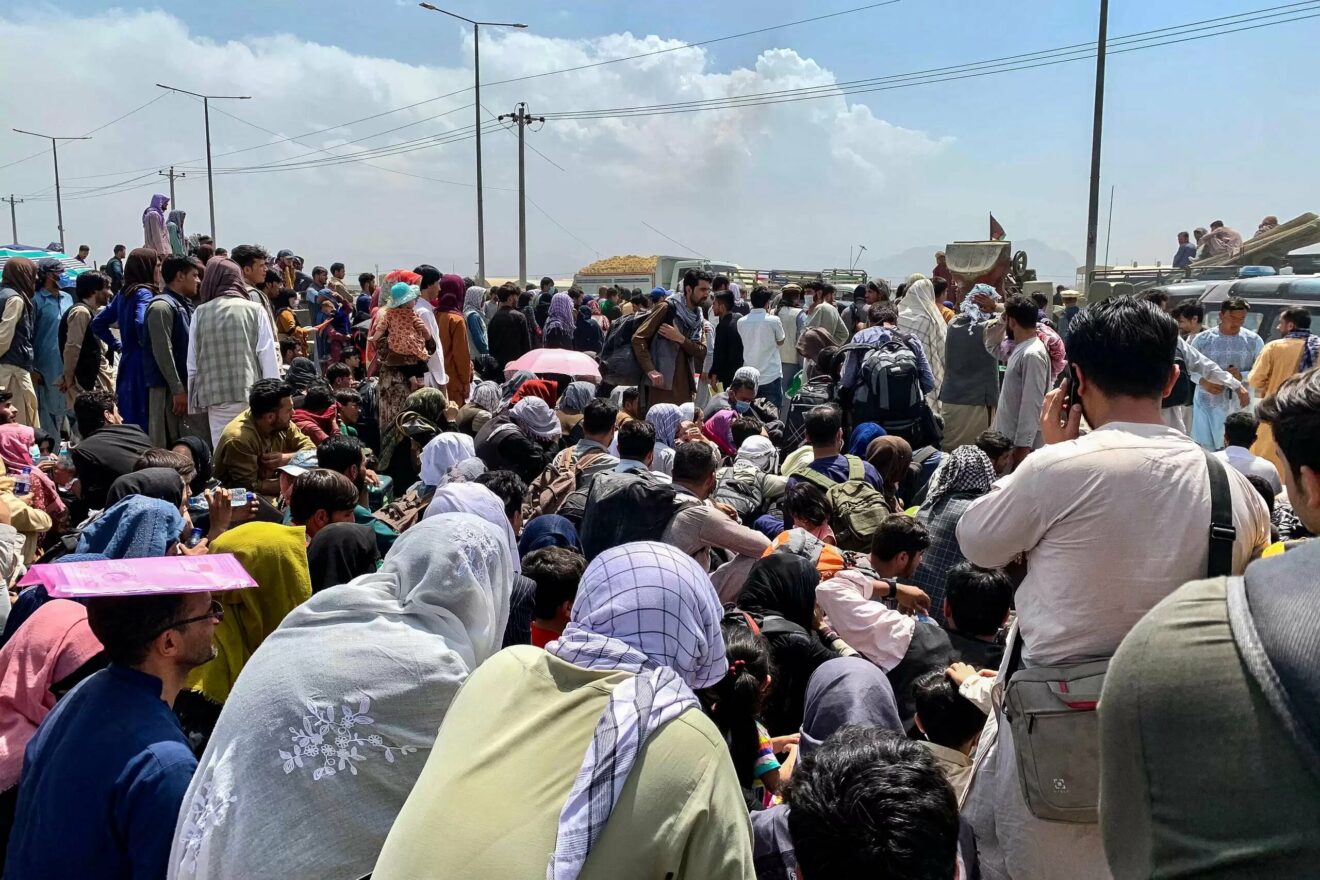 بريطانيا تقدم نصيحة إلى الأفغان الراغبين في الفرار من بلدهم