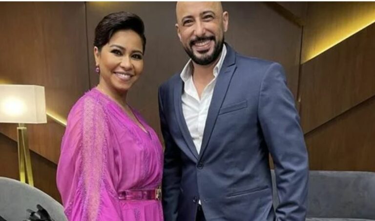 شيرين تمازح مدير الشركة المنظمة لحفلها في المملكة: بقولك إيه هتدفع بعد كده -فيديو