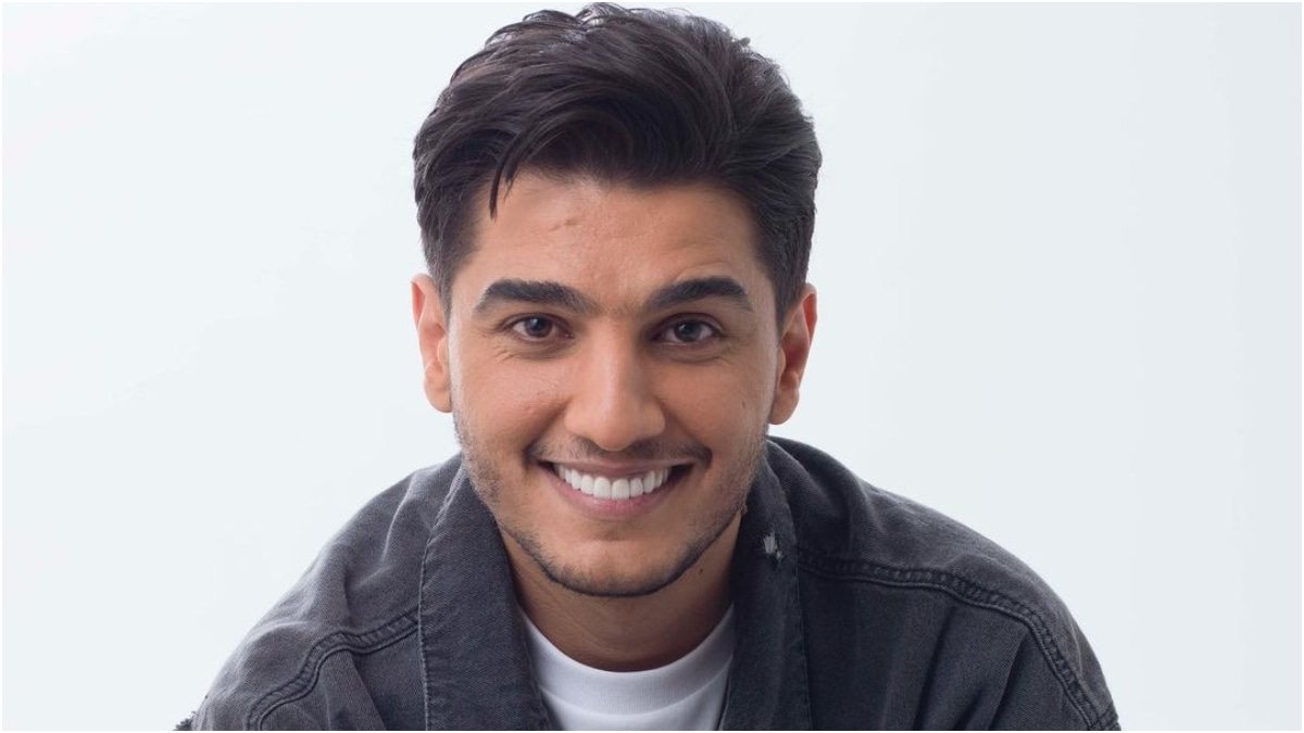 محمد عساف منبهر بعد لقاء توأمه الشمعي في دبي: إيش هذا واو هو نفسي