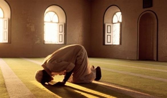 بيان من الكهرباء بشأن سبب فصل التيار عن مسجد في الرياض