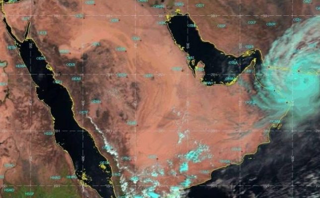 الجهني يكشف عن 7 مناطق بالمملكة يتوقع أن تتأثر ببقايا إعصار شاهين