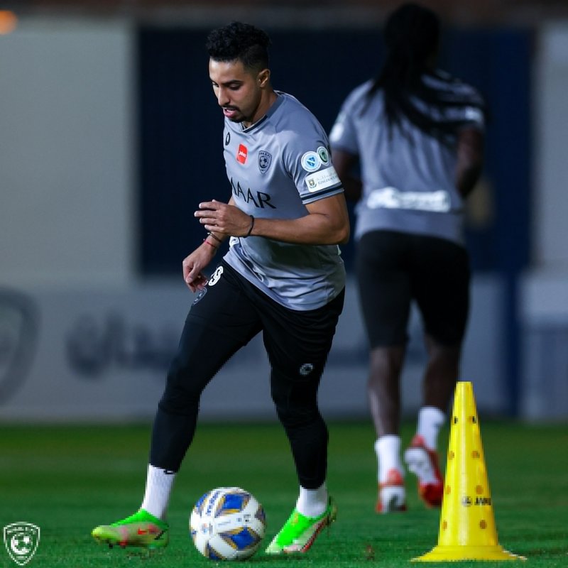 سالم يعود لتدريبات الهلال .. والفريق يكثف تحضيراته لموقعة بيرسبوليس الإيراني