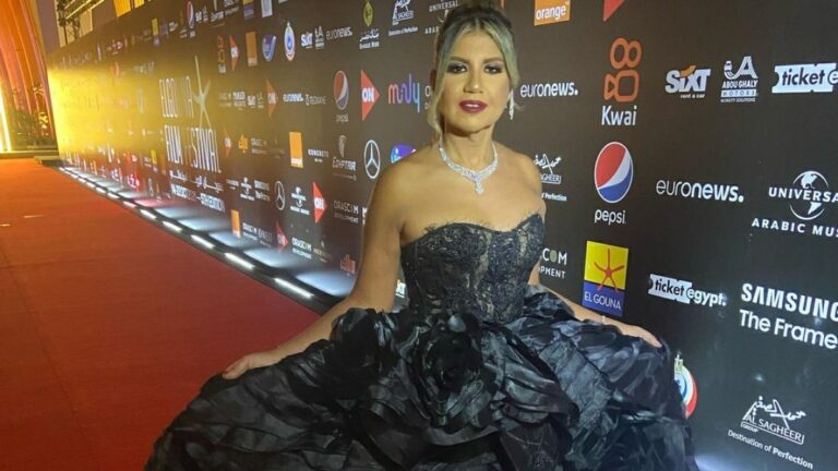 اتهام بوسي شلبي بالتشبه بجسم مروة راتب بعد إطلالتها في مهرجان الجونة