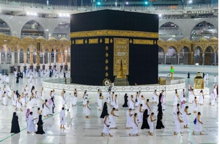 الحج: لا يسمح للأعمار الأقلّ من 12 عامًا بدخول المسجد الحرام