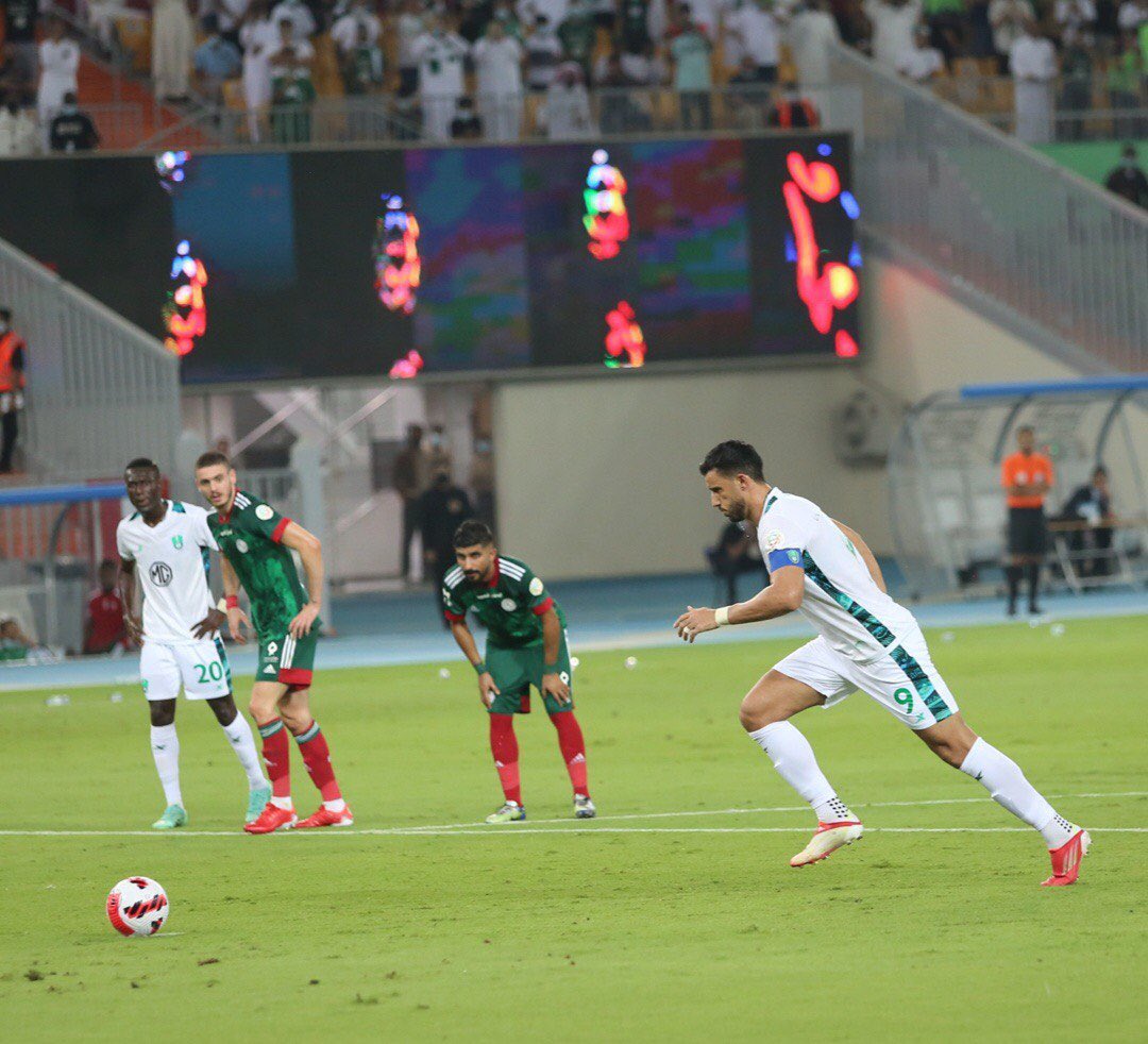 رقم غير مسبوق في الدوري السعودي لمهاجم الأهلي عمر السومة