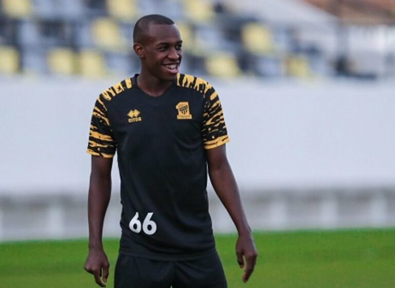 الاتحاد يقترب من التجديد لسعود عبد الحميد