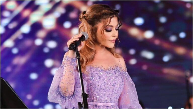 سميرة سعيد تعاتب المايسترو على المسرح.. وتعتذر عن استكمال حفلها