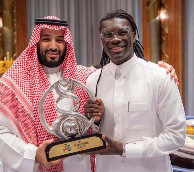 غوميز يطلب مساعدة جماهير الهلال للحصول على صورة مع ولي العهد.. وسامي الجابر يرد