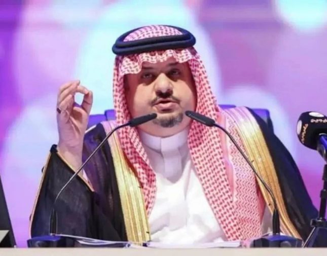 عبدالرحمن بن مساعد: من المنطقي أن ترفع سفارات لبنان علم حزب الله.. وهذا ما ينقصه