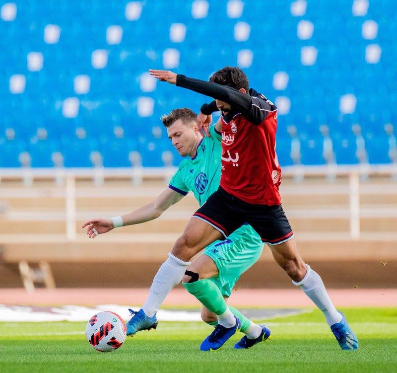 الأهلي يواصل نزيف النقاط بسقوط جديد في الدوري أمام الرائد -فيديو