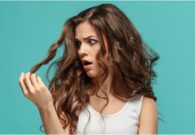 أبرز التغيرات التي قد تطرأ على ملمس شعرك.. ما الحلول؟
