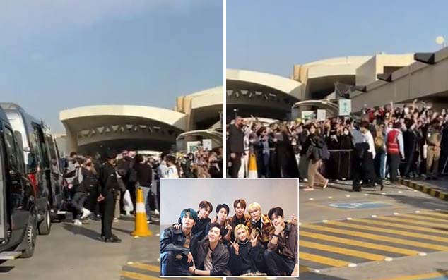 شاهد صرخات وفرحة هستيرية لفتيات تجمعن لإستقبال فرقة كورية بمطار الرياض