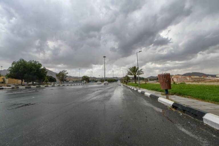 الدفاع المدني يحذِّر: فرص مواتية لهطول أمطار رعدية على بعض مناطق المملكة