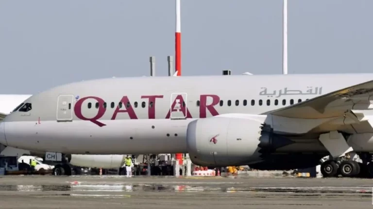 شاهد تآكل هيكل طائرات الخطوط القطرية الجديدة يدخلها في نزاع قضائي نادر مع إيرباص