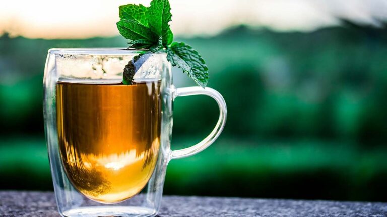 دراسة حديثة تكشف مفاجأة بشأن الشاي