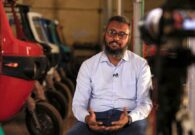 مهندس سوداني ينجح في إنتاج توك توك يعمل بالكهرباء بدلاً عن الوقود المكلف -صور