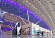 منع دخول حاملي تأشيرات الزيارة إلى هذه المطارات اعتباراً من 10 ذي القعدة.. والسماح لهم بالتوجه إلى الرياض بشرط