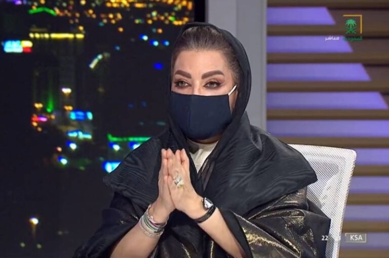 مبلغ صادم تفاجأت بسحبه من رصيدها.. بالفيديو: مشهورة سناب منى الفرم تروي تفاصيل تعرضها لعملية احتيال