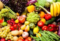 ارتفاع أسعار أغلب السلع الغذائية والخضراوات بالأسواق السعودية