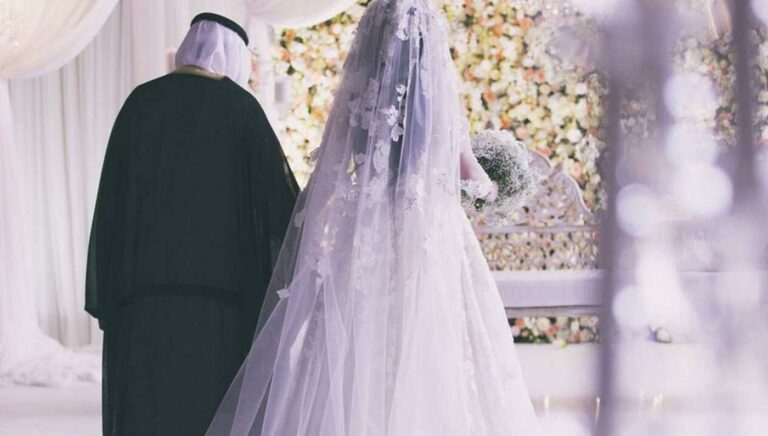 عريس يترك عروسه قبل عقد القران بسبب شرط صادم من والدها في تبوك