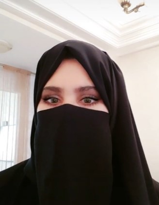 فيديو يكشف حقيقة نورا الزهراني.. محتالة مغربية تنتحل صفة مواطنة لابتزاز الرجال