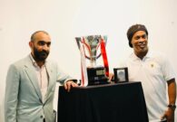 بالصور: رونالدينيو يشارك في احتفال ألميريا بالصعود إلى الدوري الإسباني