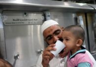 الحج والعمرة توصي بمراعاة عدة أمور عند شرب ماء زمزم في الحرمين الشريفين