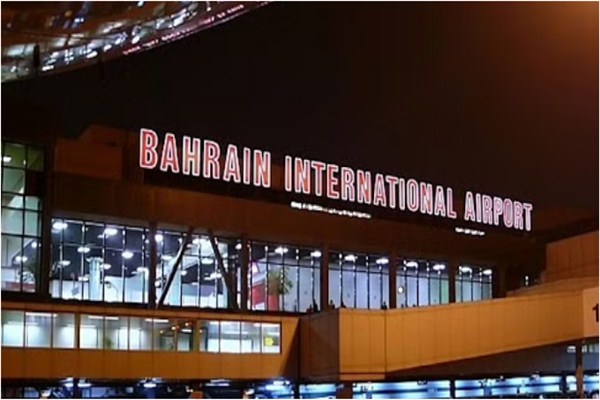 مطار البحرين الدولي يشارك المواطنين السعوديين القادمين فرحتهم باليوم الوطني