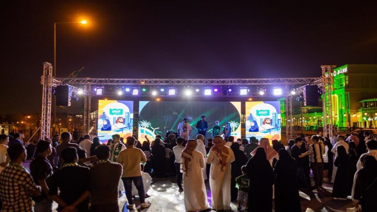 بالصور: فعاليات مبهجة في أنحاء الرياض احتفالا باليوم الوطني