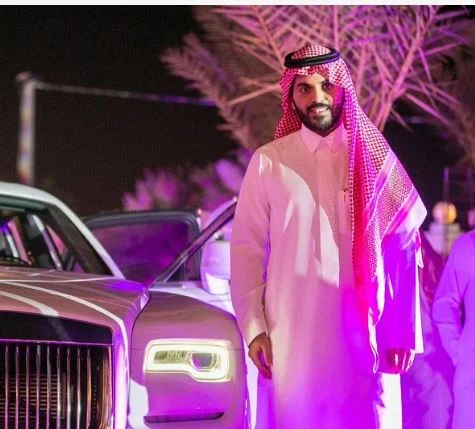 الشاعر فهد الشمراني عن غازي الذيابي في حفل زفافه: لو جيت أرقد وسمعت ولدي يتابعه برقد مرتاح -فيديو