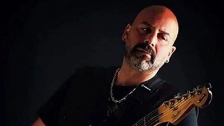 مقتل مغني تركي شهير ذبحاً بسبب أغنية
