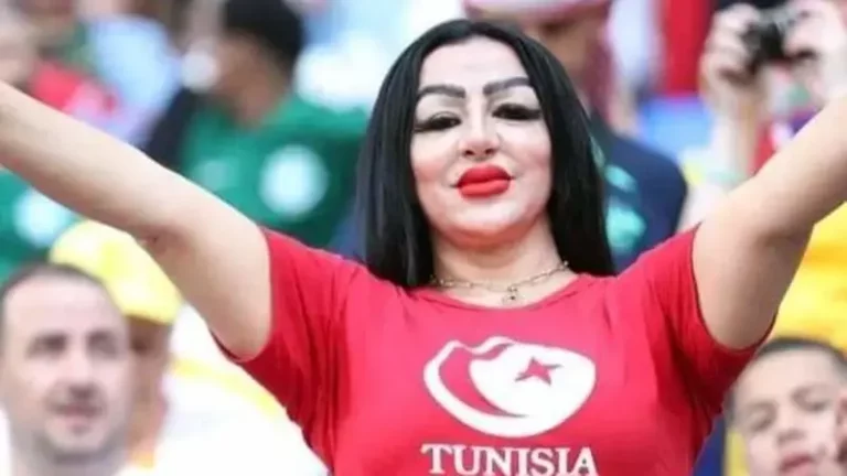 تعاطف واسع مع مشجعة تونسية تعرضت للتنمر بالمونديال