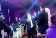 هكذا برر فعلته.. شاهد أول تعليق لوالد عروس دمياط بعد فيديو الطلاق