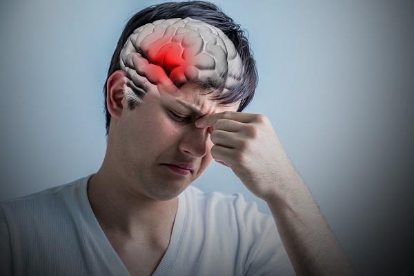 حتى تنجو من السكتة الدماغية.. 7 أعراض إذا ظهرت توجه للطبيب فورًا