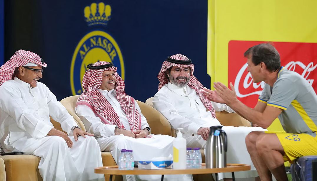 بالفيديو: تصريحات نارية لرئيس النصر مسلي آل معمر ضد لجنة المسابقات بعد تأجيلها بعض جولات مباريات دوري روشن