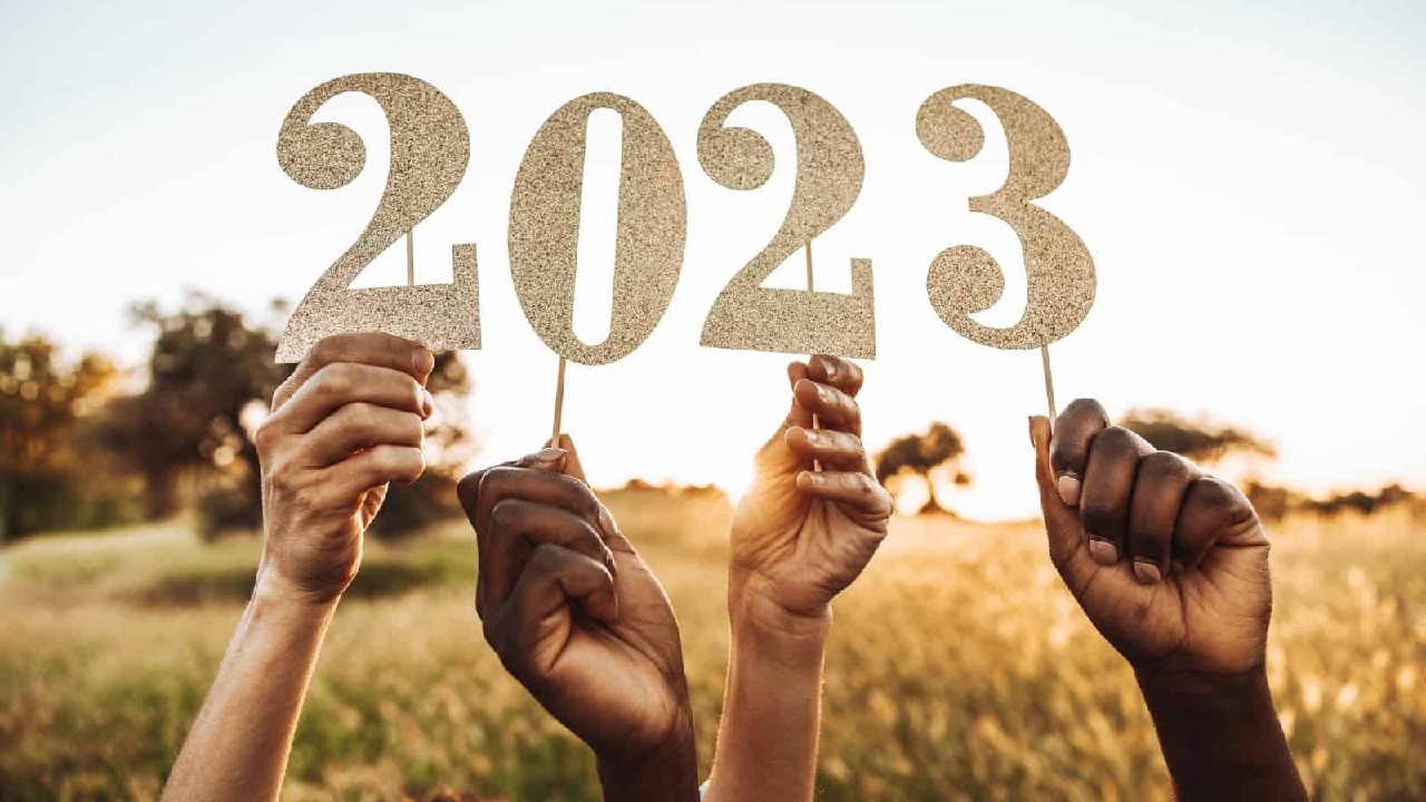 بنك عالمي شهير يتوقع أحداث صادمة سيشهدها عام 2023