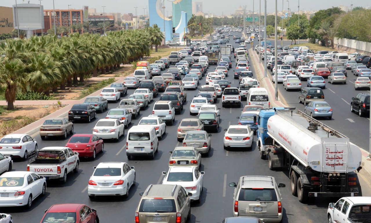 المرور: سنناقش تغيير توقيت الدراسة وتحويل العمل عن بُعد في الرياض -فيديو